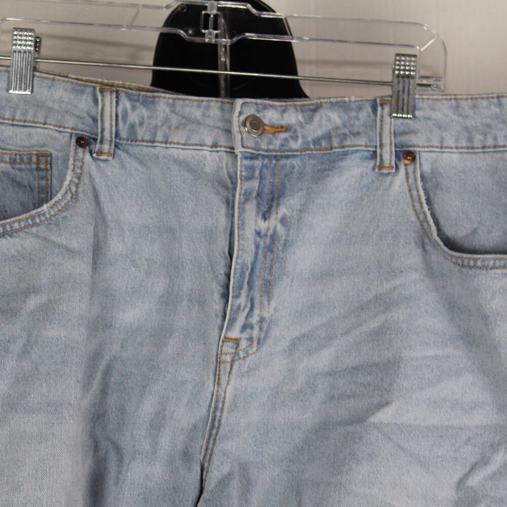 H&M - Picture 2 of 5
